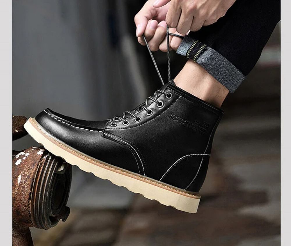 Botas Lossac Casual Couro Aumenta Altura 10 cm - Preta